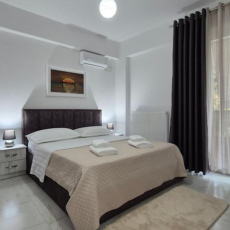 Flore Rooms Sarandë 外观 照片
