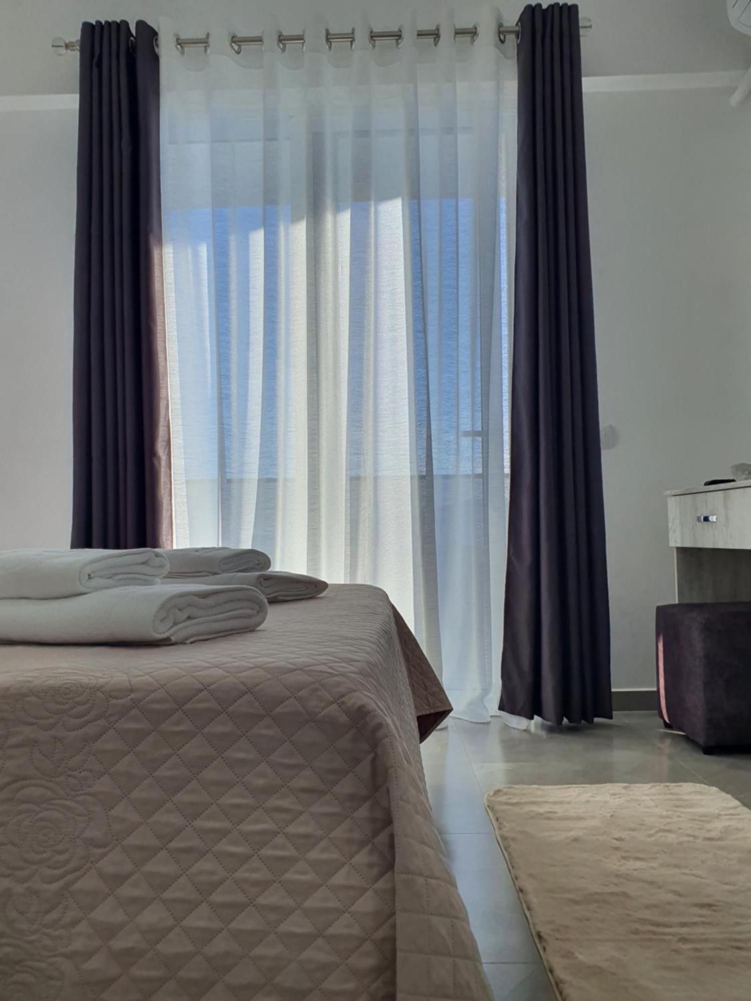 Flore Rooms Sarandë 外观 照片
