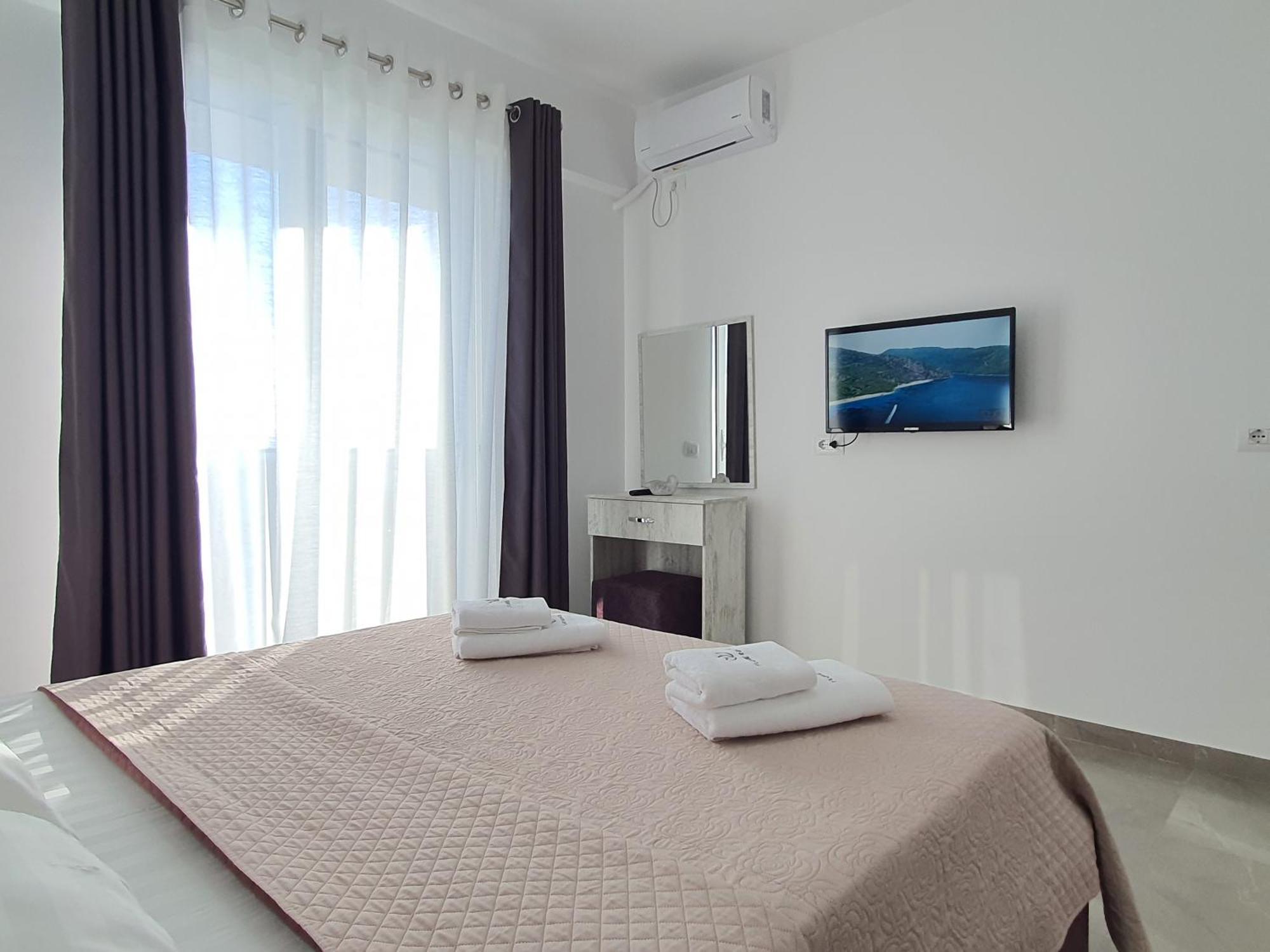Flore Rooms Sarandë 外观 照片