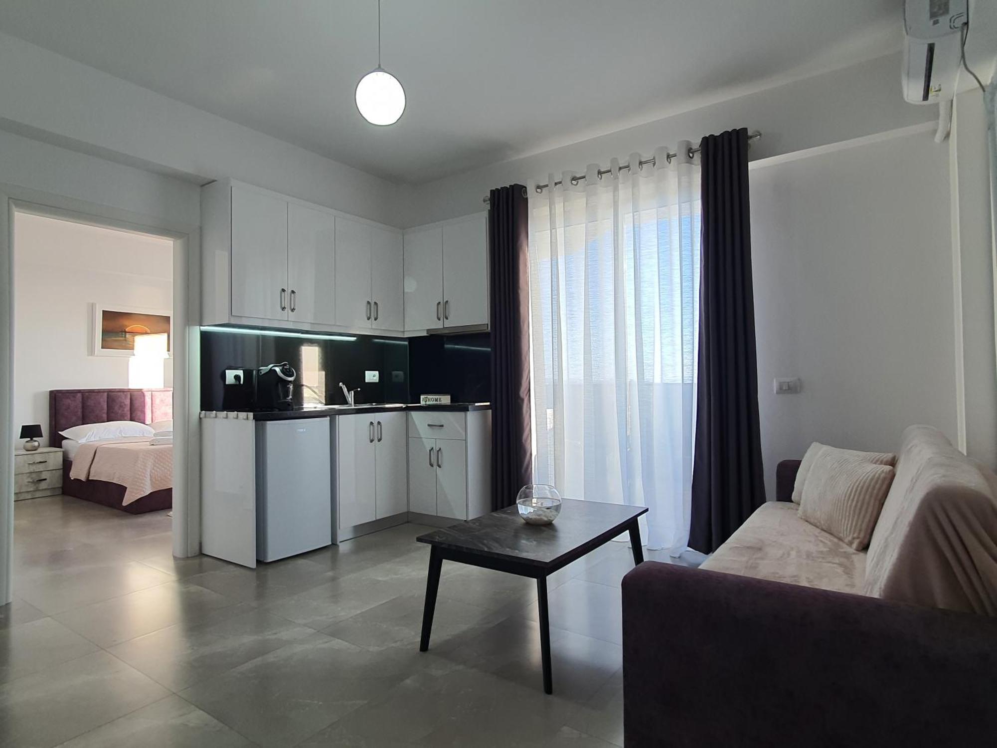 Flore Rooms Sarandë 外观 照片