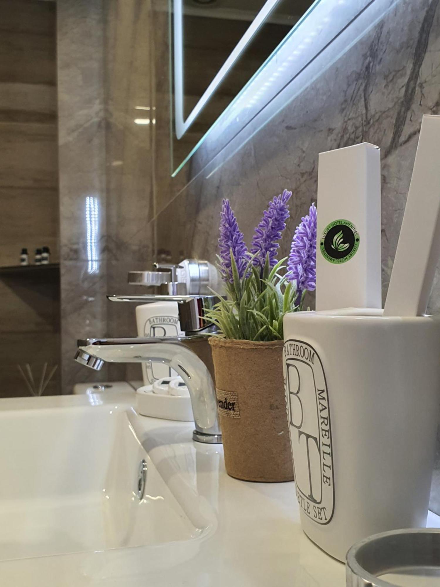 Flore Rooms Sarandë 外观 照片