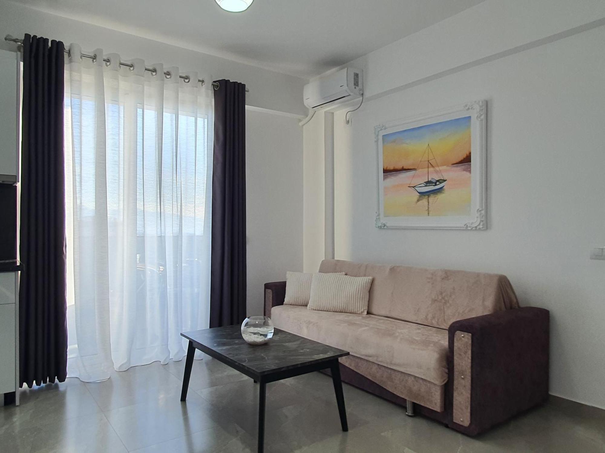 Flore Rooms Sarandë 外观 照片