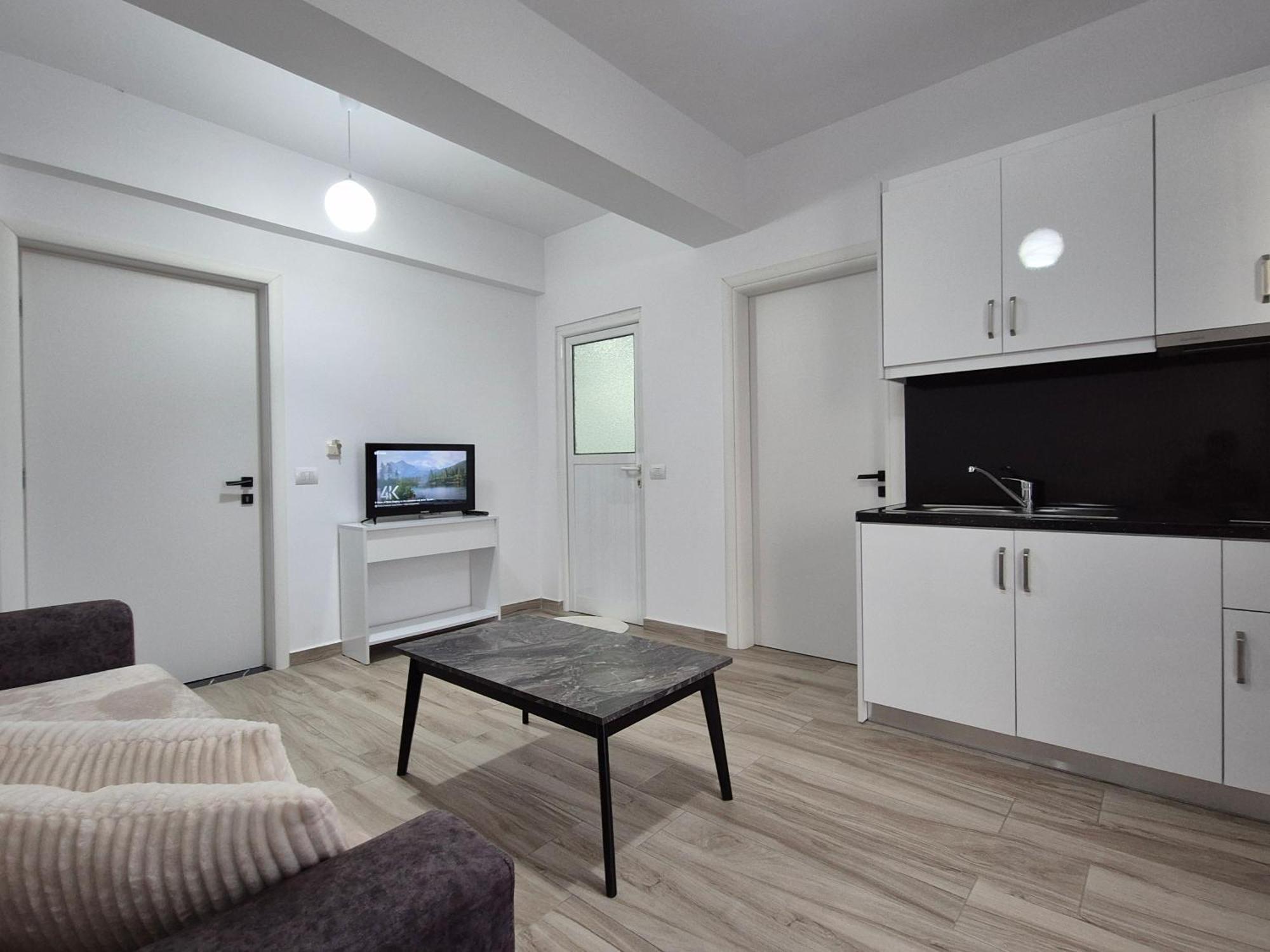 Flore Rooms Sarandë 外观 照片
