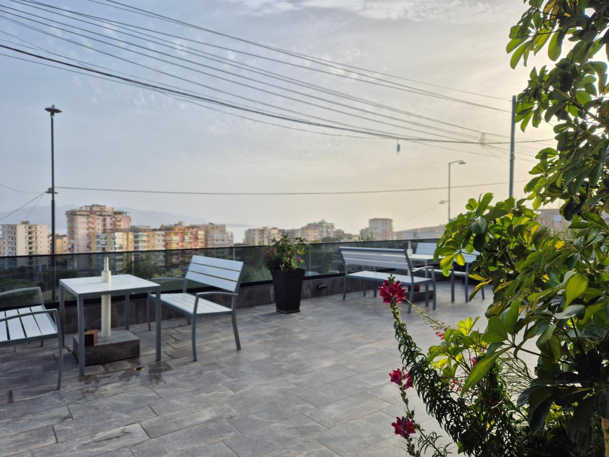Flore Rooms Sarandë 外观 照片