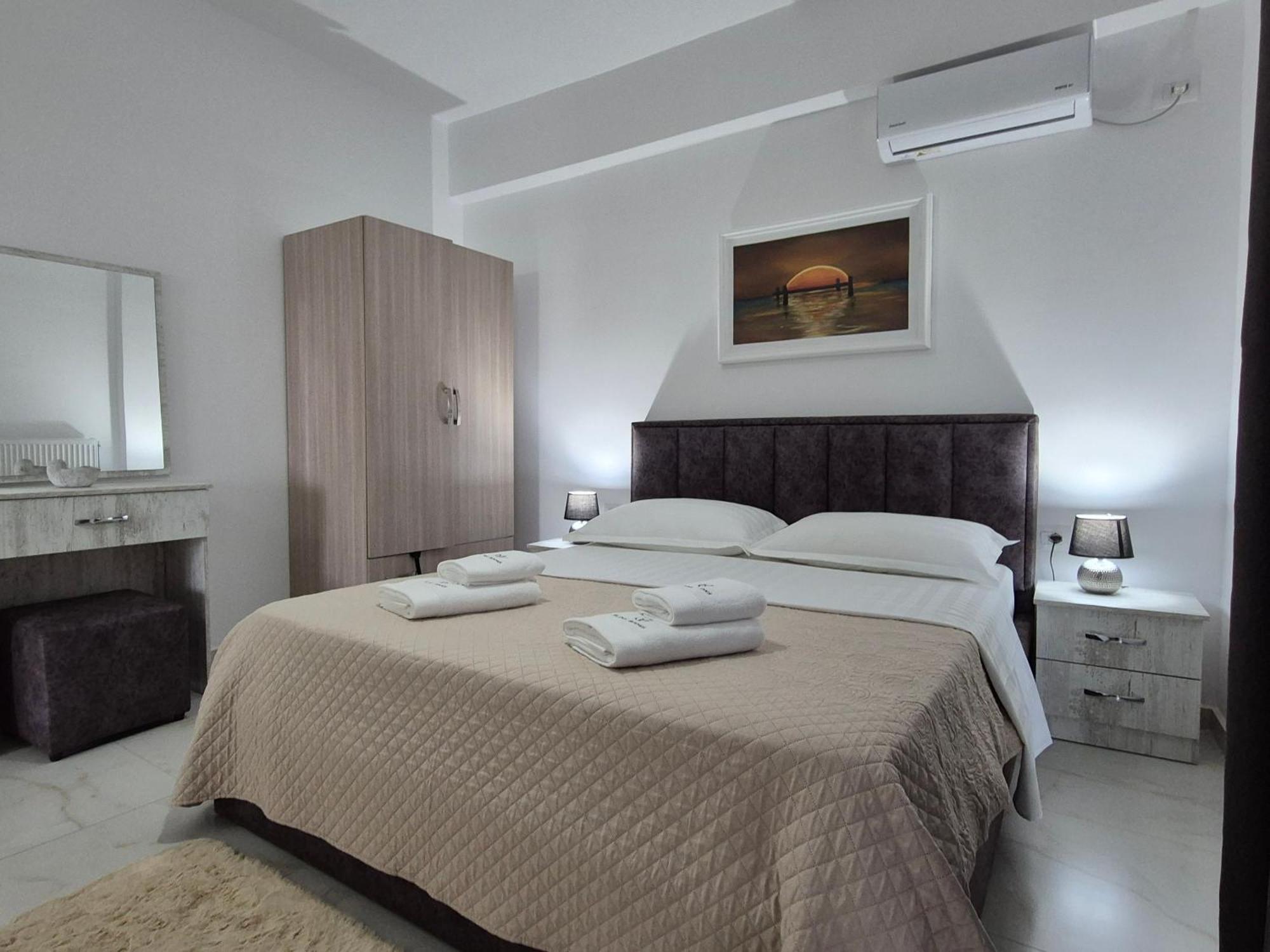 Flore Rooms Sarandë 外观 照片