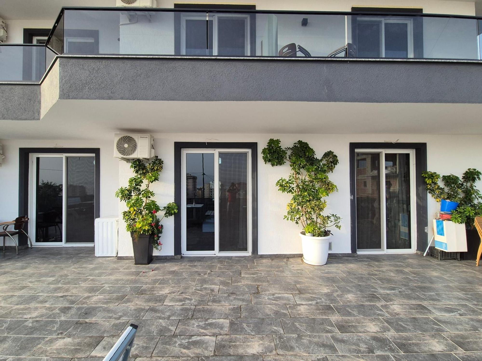 Flore Rooms Sarandë 外观 照片