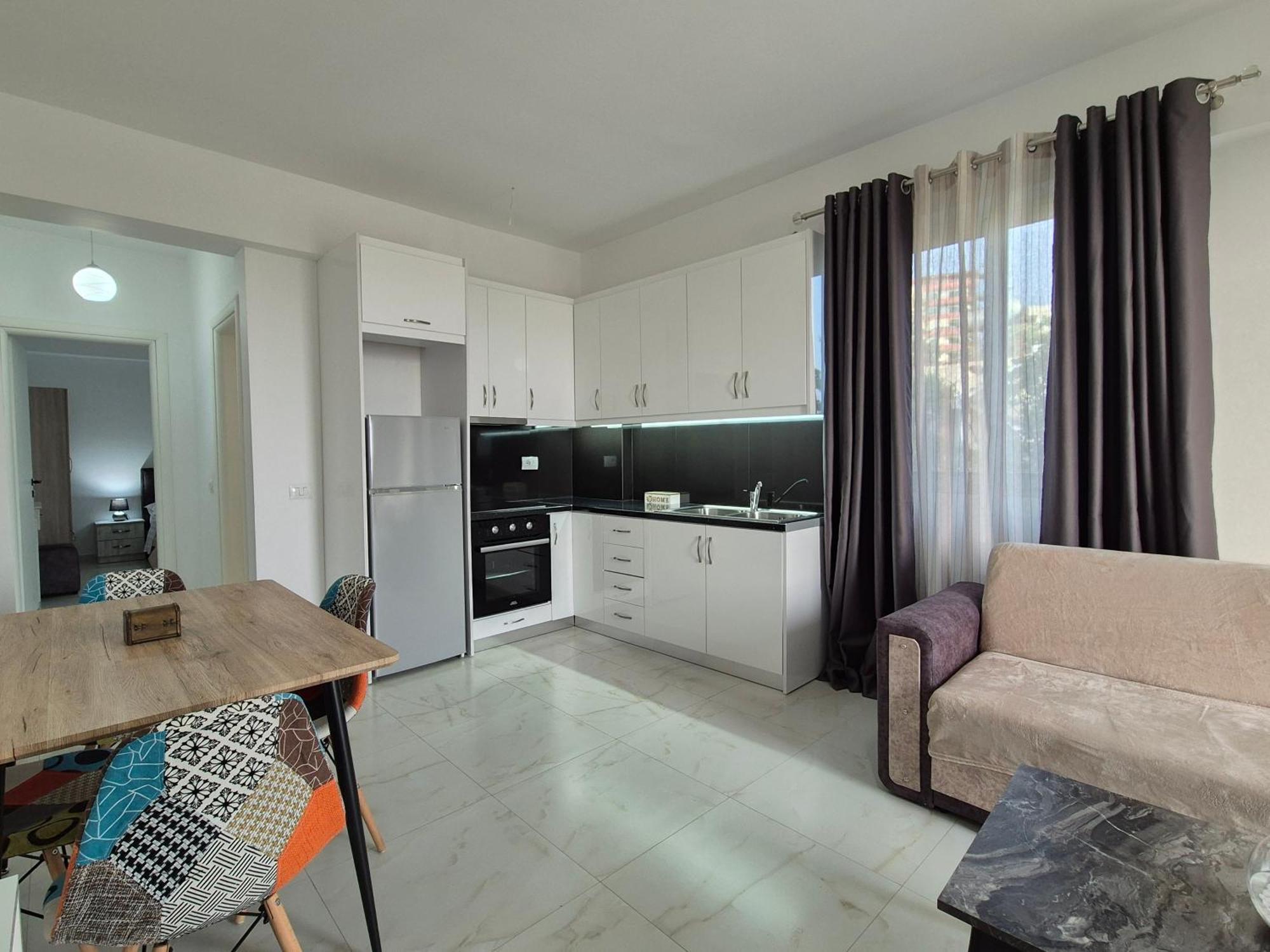 Flore Rooms Sarandë 外观 照片